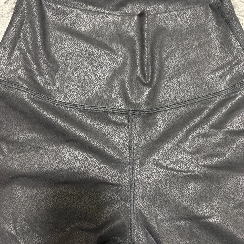 Stylish Black faux leather Women's Leggings - Picture 3 of 5